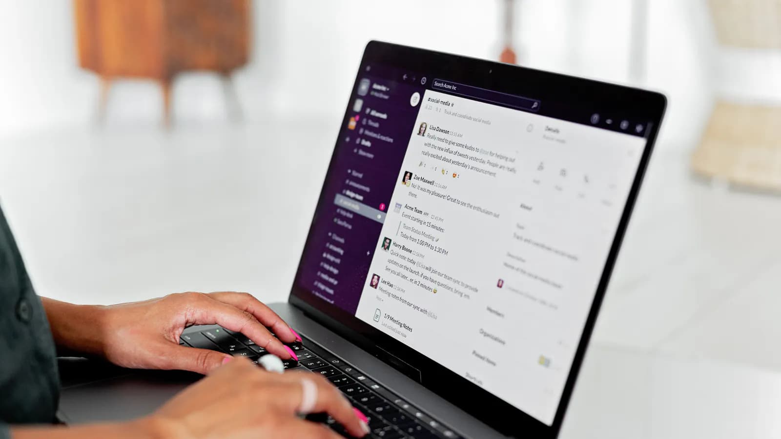 Close-up of a laptop screen showing a new email notification in the inbox.